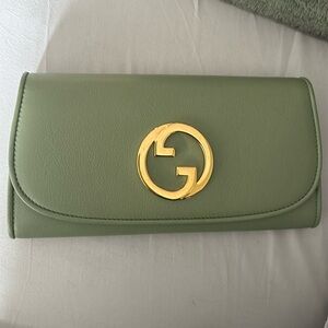 LAST CHANCE TO BUY THIS 2night!! 100% authentic GUCCI bag limited edition